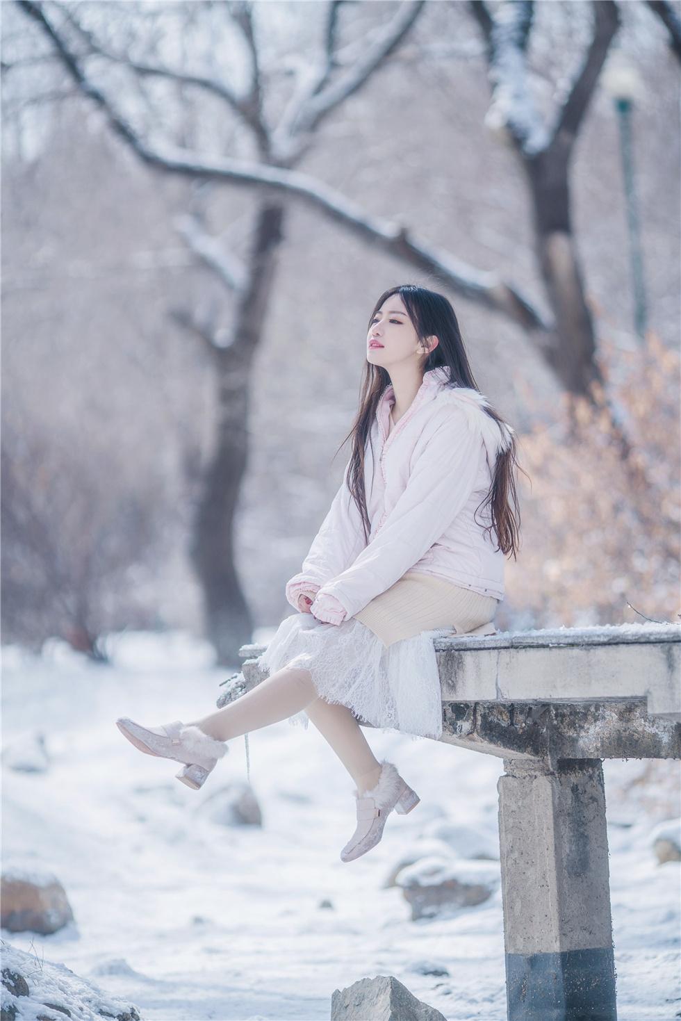 冬日里令你动容的精灵少女