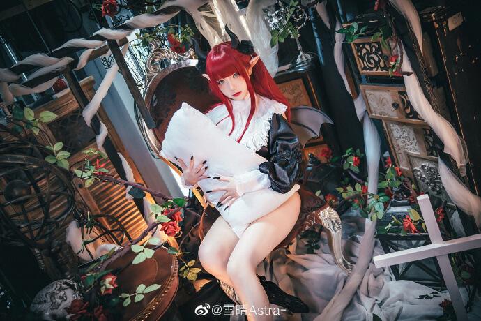 【COS正片】更衣人偶坠入爱河 喜多川cos魅魔小恶