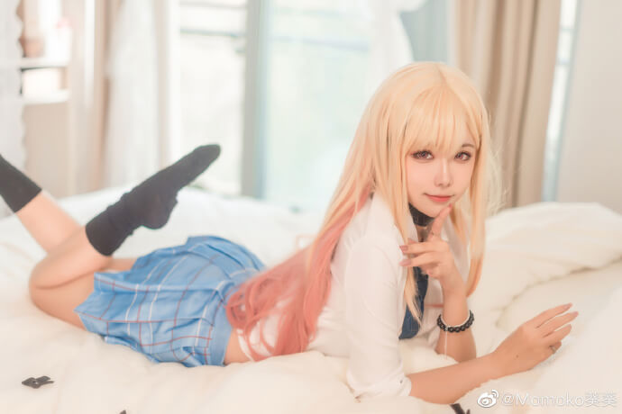 【COS正片】更衣人偶坠入爱河 喜多川海梦cos momoko葵葵