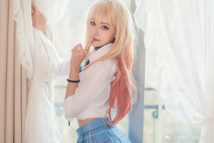 【COS正片】更衣人偶坠入爱河 喜多川海梦cos momoko葵葵
